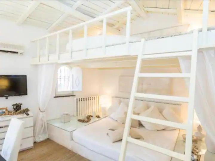 BBHOMEROME - Maison Chic Suite Extérieur photo
